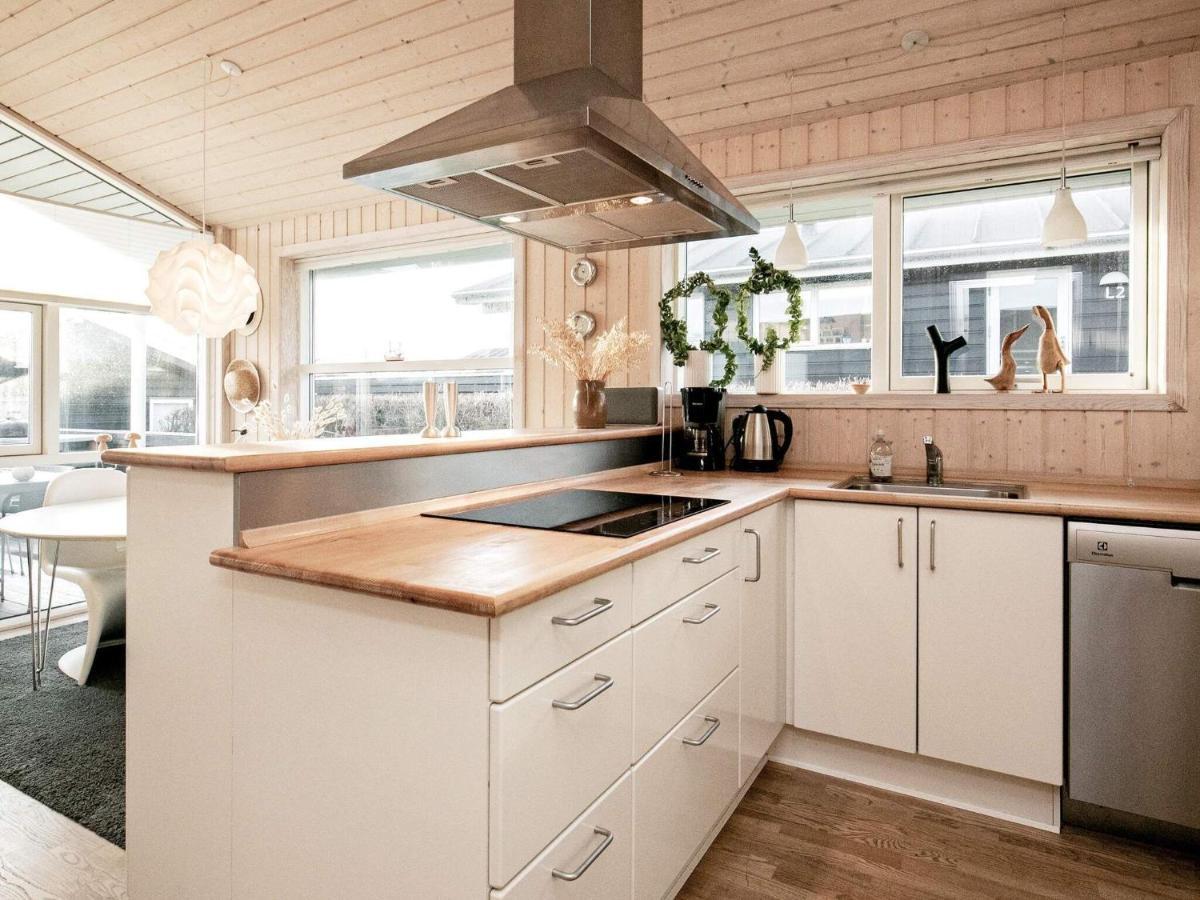 6 Person Holiday Home In Tranek R Fæbæk Eksteriør bilde