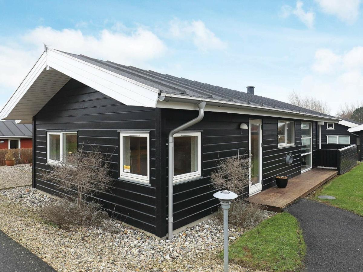 6 Person Holiday Home In Tranek R Fæbæk Eksteriør bilde